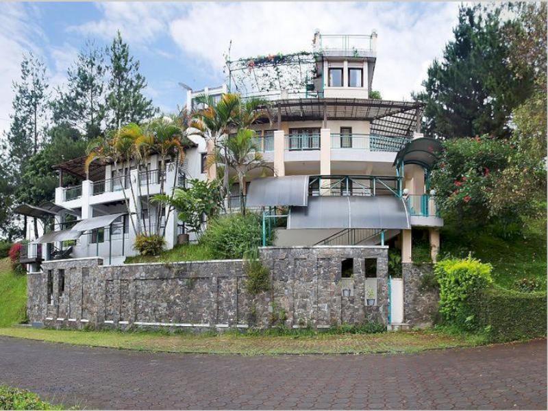 Villa Gerbera II Lembang Parongpong Exterior photo